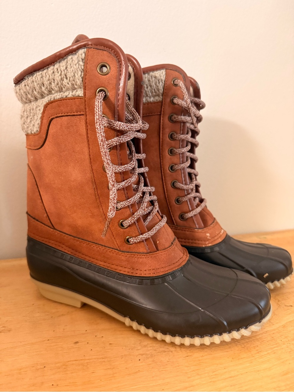 Women’s Waterproof Lace-Up Winter Boots - Brown/Black